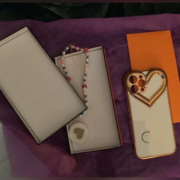 Flafens White Love Heart Case iPhone 12 ProMax Lux Hearts Cover - Picture 9 of 10